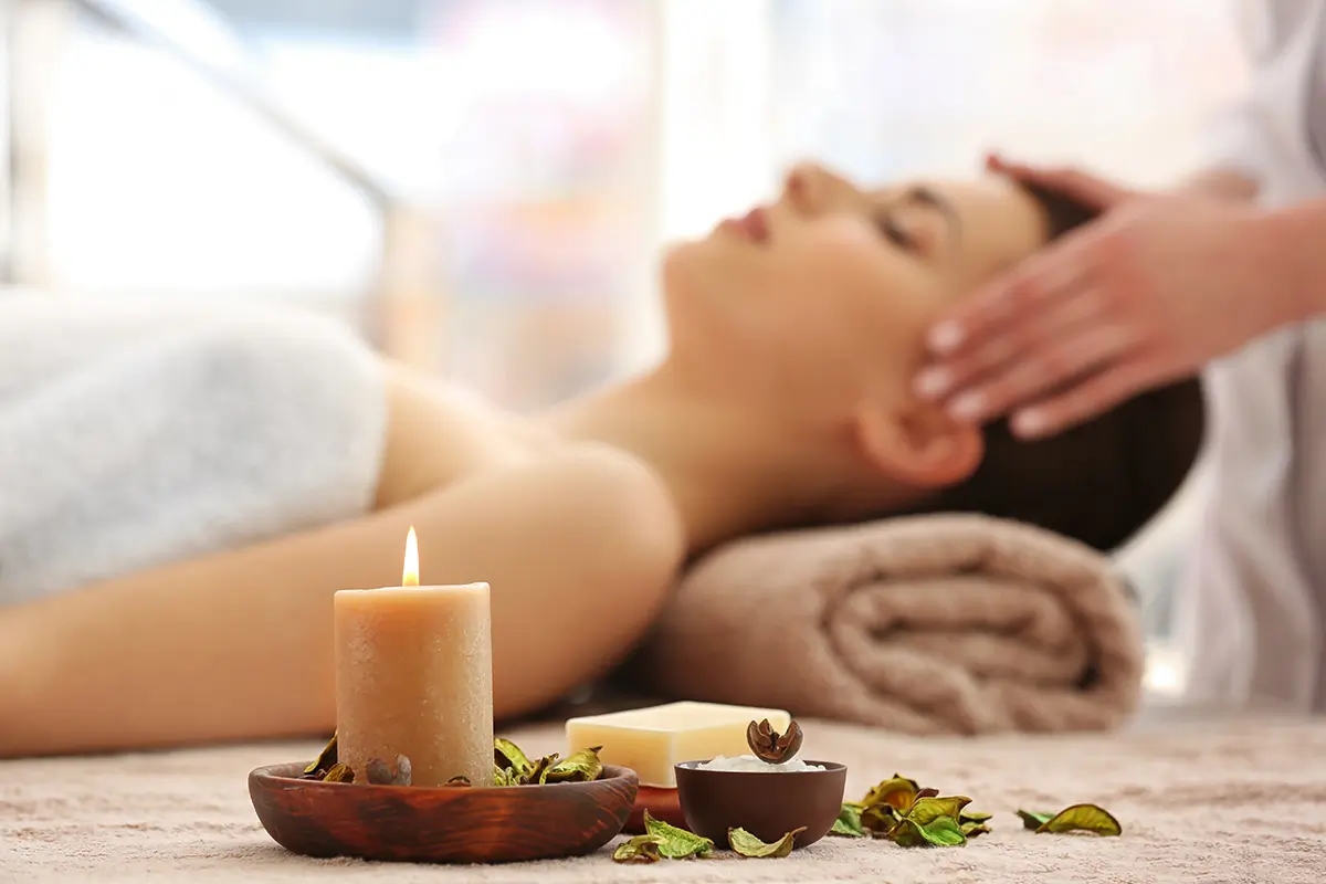 Aromatherapy Massage: Relaksasi Maksimal dengan Sentuhan Aroma Terapi